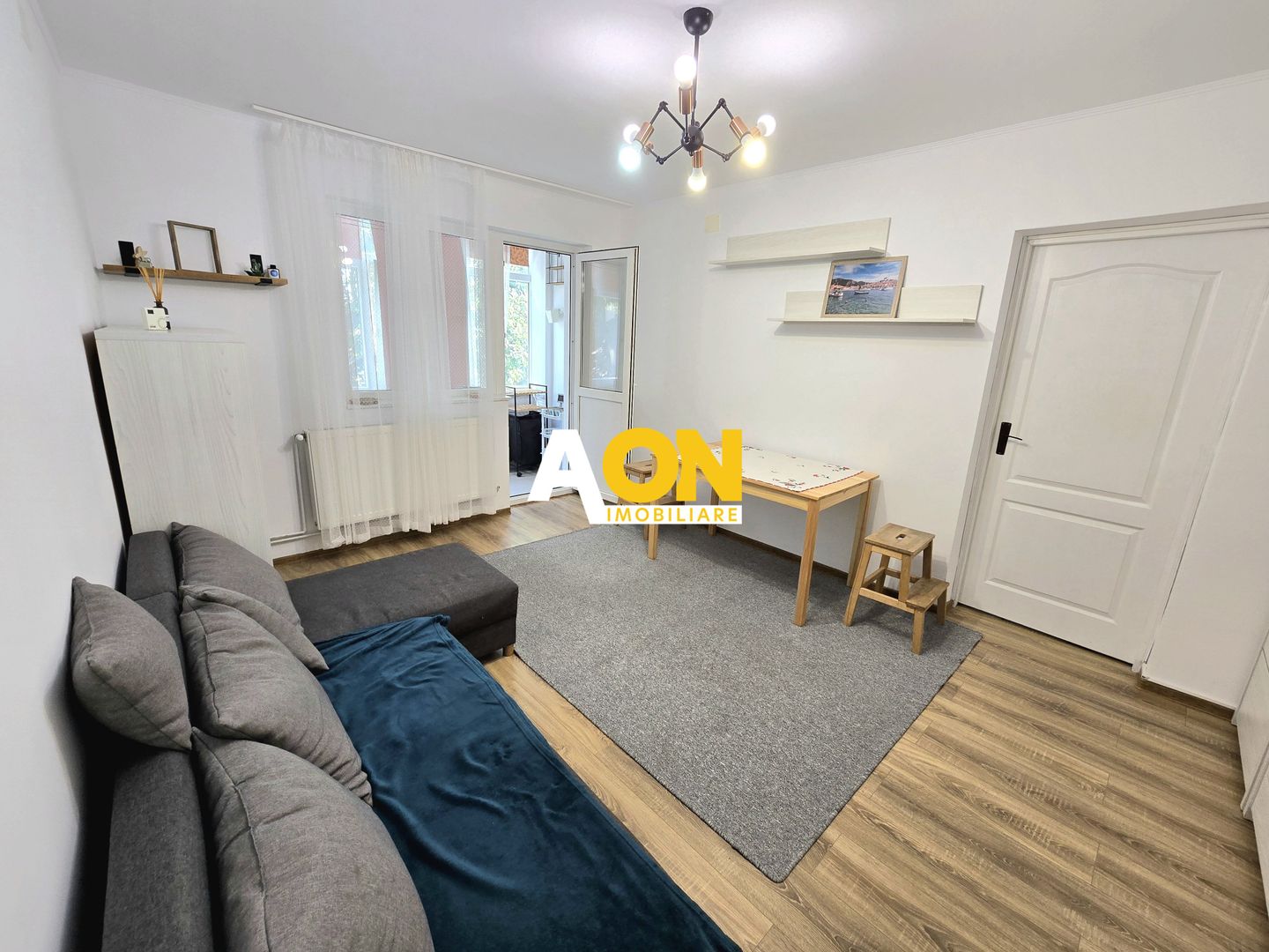 Apartament 3 camere, renovat, etaj 3, Cetate, langa Parcul Unirii - Poză 1