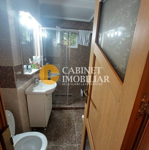 TATARASI - 2 CAMERE DECOMANDAT - ETAJUL 2 - FARA RISC - RENOVAT - Poză 5