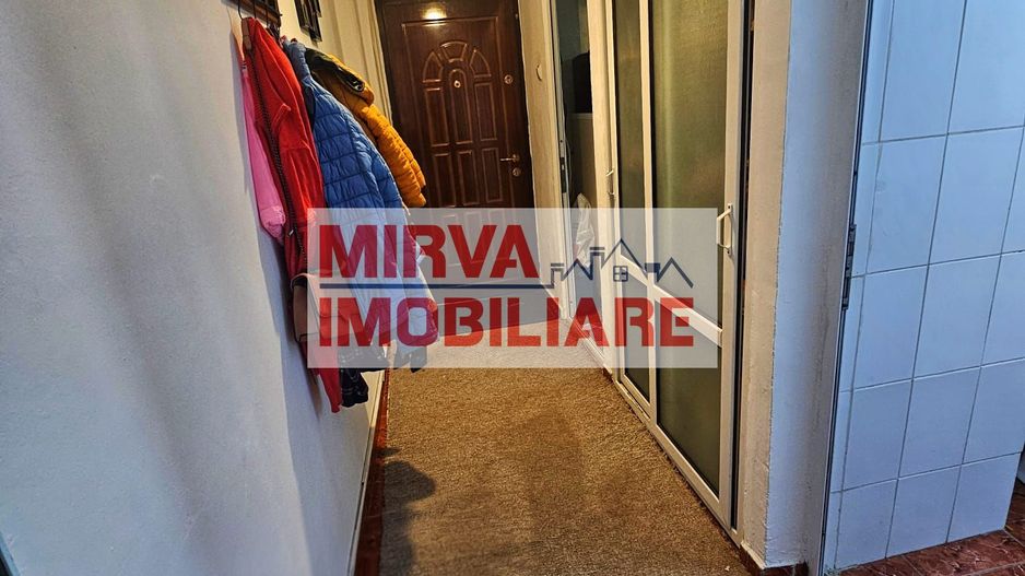 Apartament 2 camere – Central / Urlați – Etaj 2, balcon închis - Poză 7