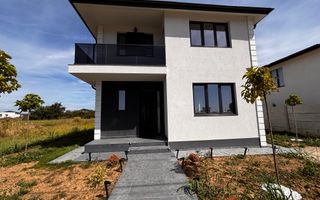 Vă propun spre vânzare o casă P+1+pod, cu o suprafață utilă de 130 mp - Poză 1