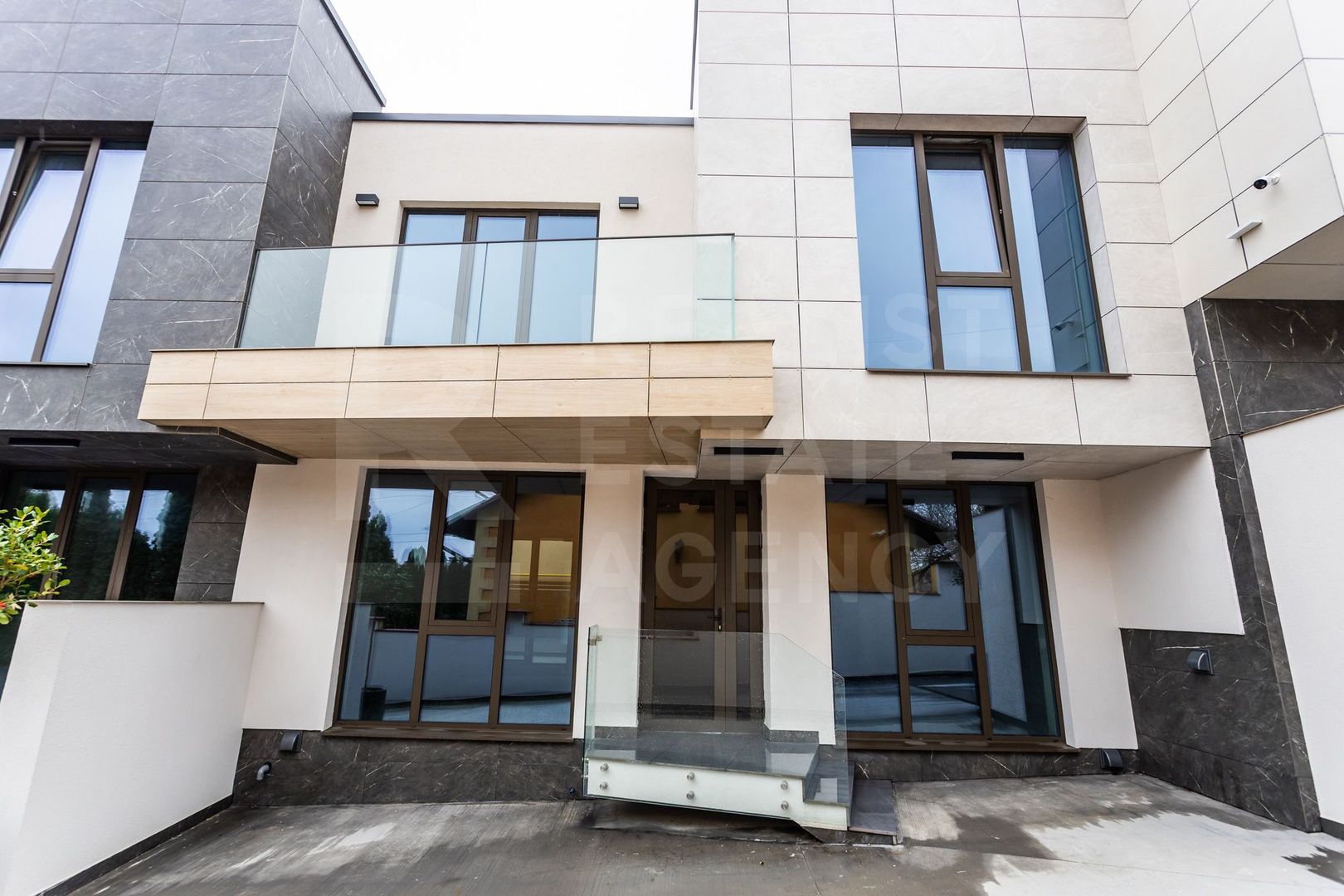 Vânzare, townhouse, 3 nivele, 180 mp, șos. Balcani, Buiucani - Poză 3