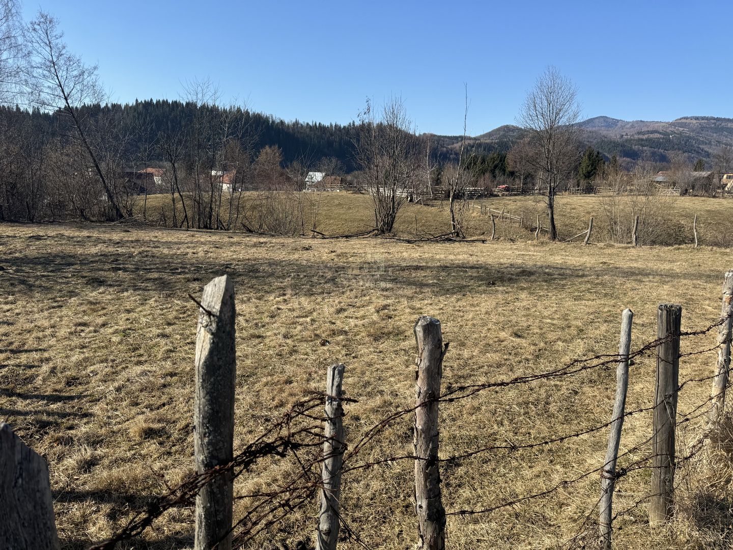 TEREN  INTRAVILAN 700 MP, LERESTI, ARGES - Poză 4