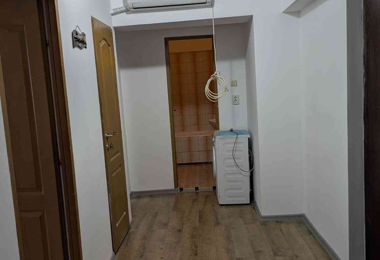 Vanzare Apartament 2 Camere Mihai Bravu - Calea Vitan - Kaufland - Poză 3