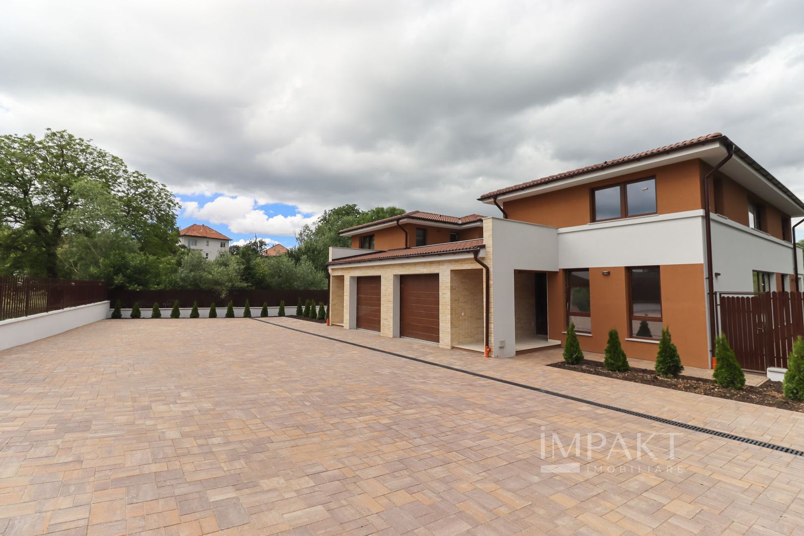 Case cuplate 5 camere si teren de 700 m2 in Feleacu - Poză 6