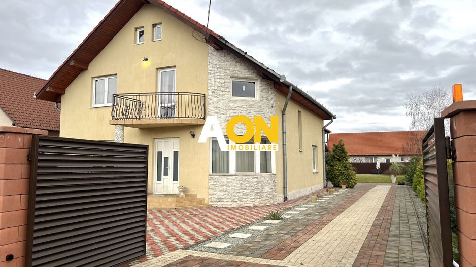 Casa de vanzare - 5 Camere, 2 Bai,  Garaj, 1000mp Teren - Poză 31