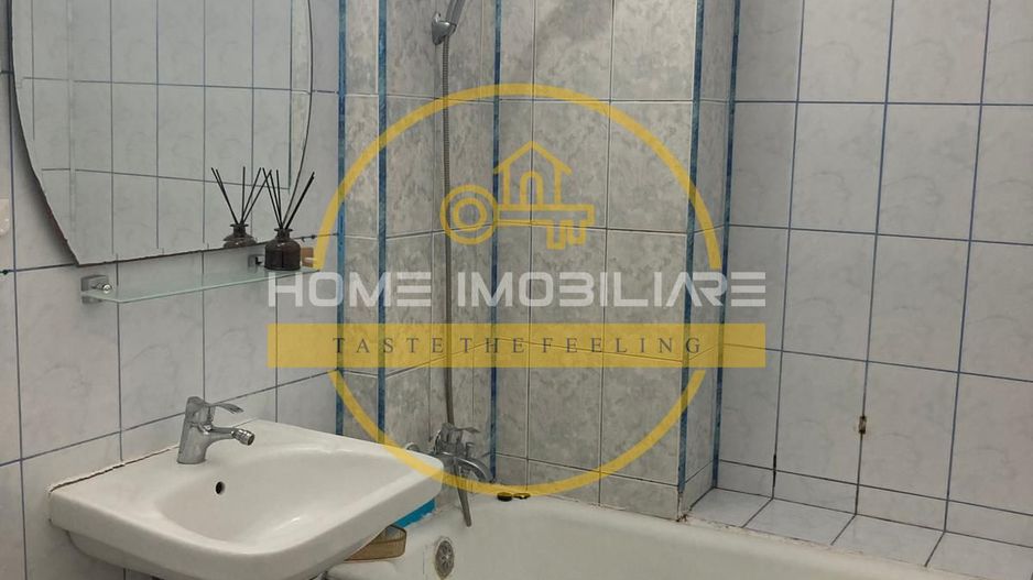 Centru Civic/ Apartament 3 camere/ Decomandat/Fara Risc Seismic - Poză 6