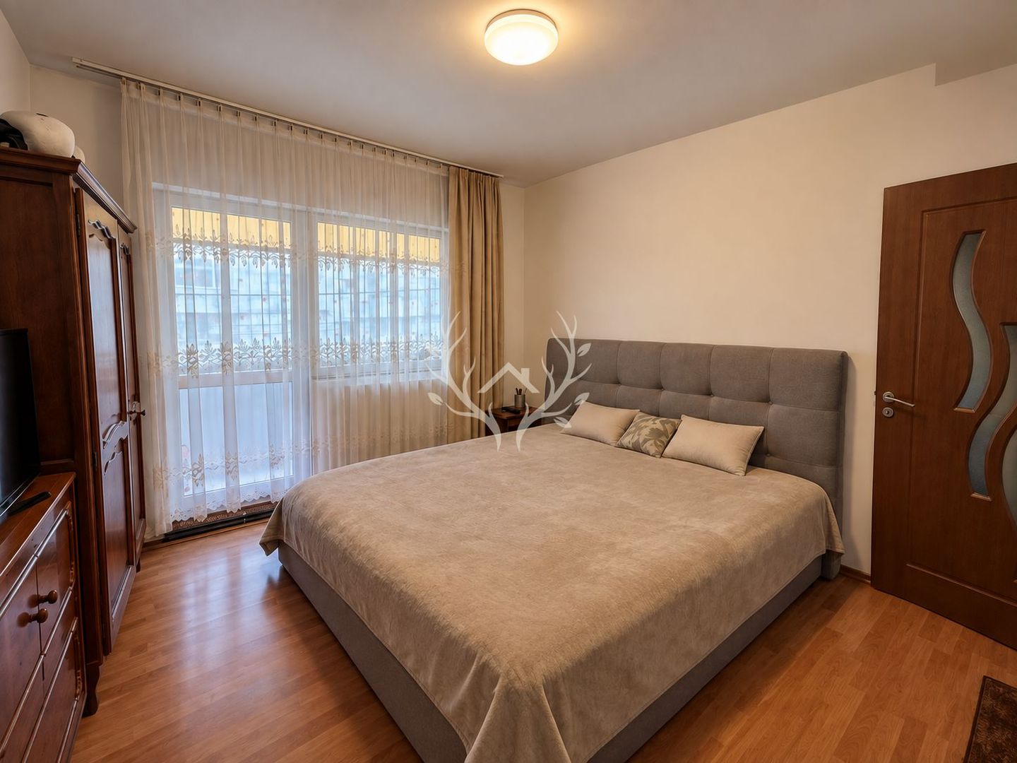 Apartament spatios cu 4 camere, zona centrala Apahida - Poză 1