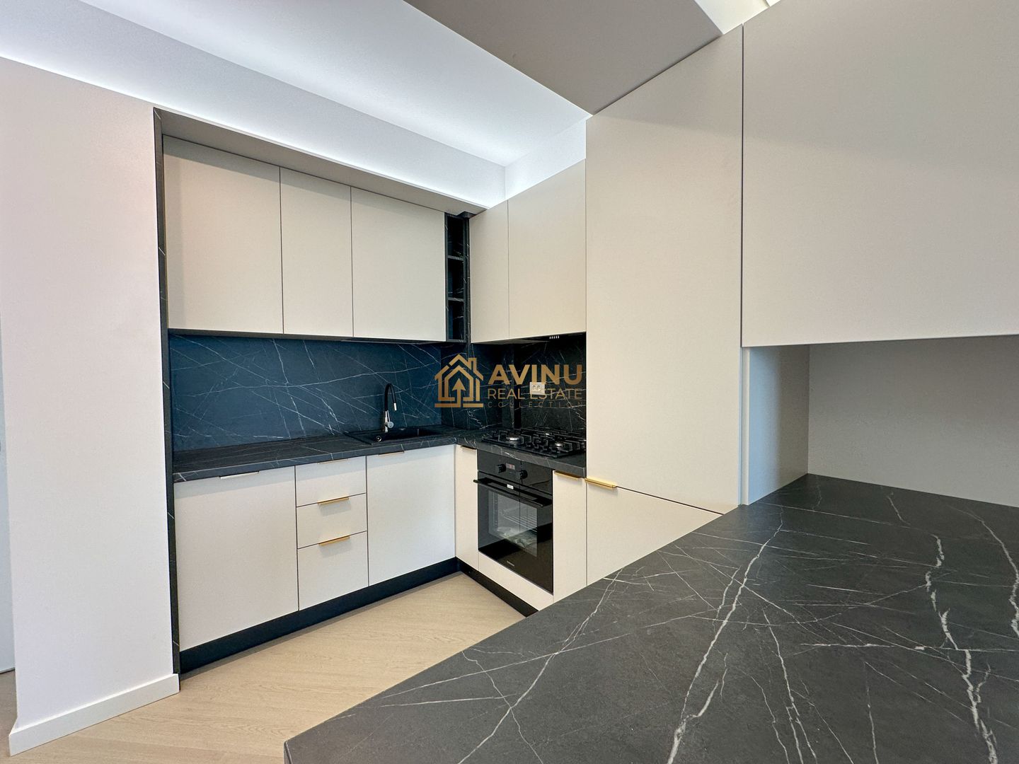 de inchiriat 3 apartamente de doua camere /studio in cortina north - Poză 7