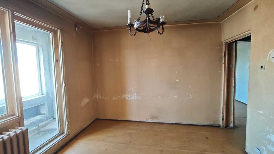 Vanzare 2 camere, vedere panoramica- 55mp utili+balcon, Titan- Ciucea - Poză 1