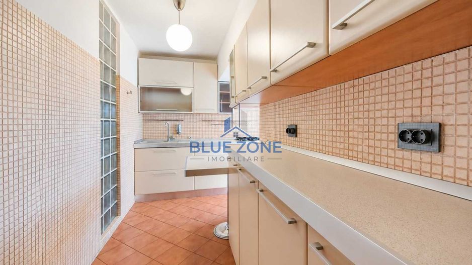Apartament 2 camere | Bd. Unirii | 65,7 mp | 3 balcoane | 669 € - Poză 6
