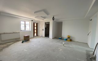 VALU LUI TRAIAN(COD 07) -Casa P+M 5 camere cu teren de 300 mp - Poză 10