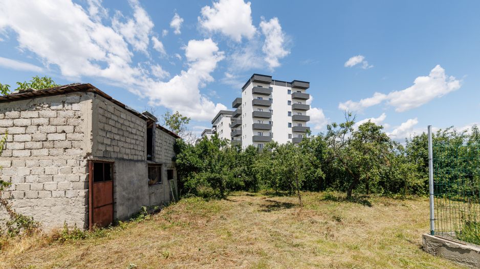 Casa cu teren - Prundu-Ideala pentru locuit sau dezvoltare imobiliara - Poză 4