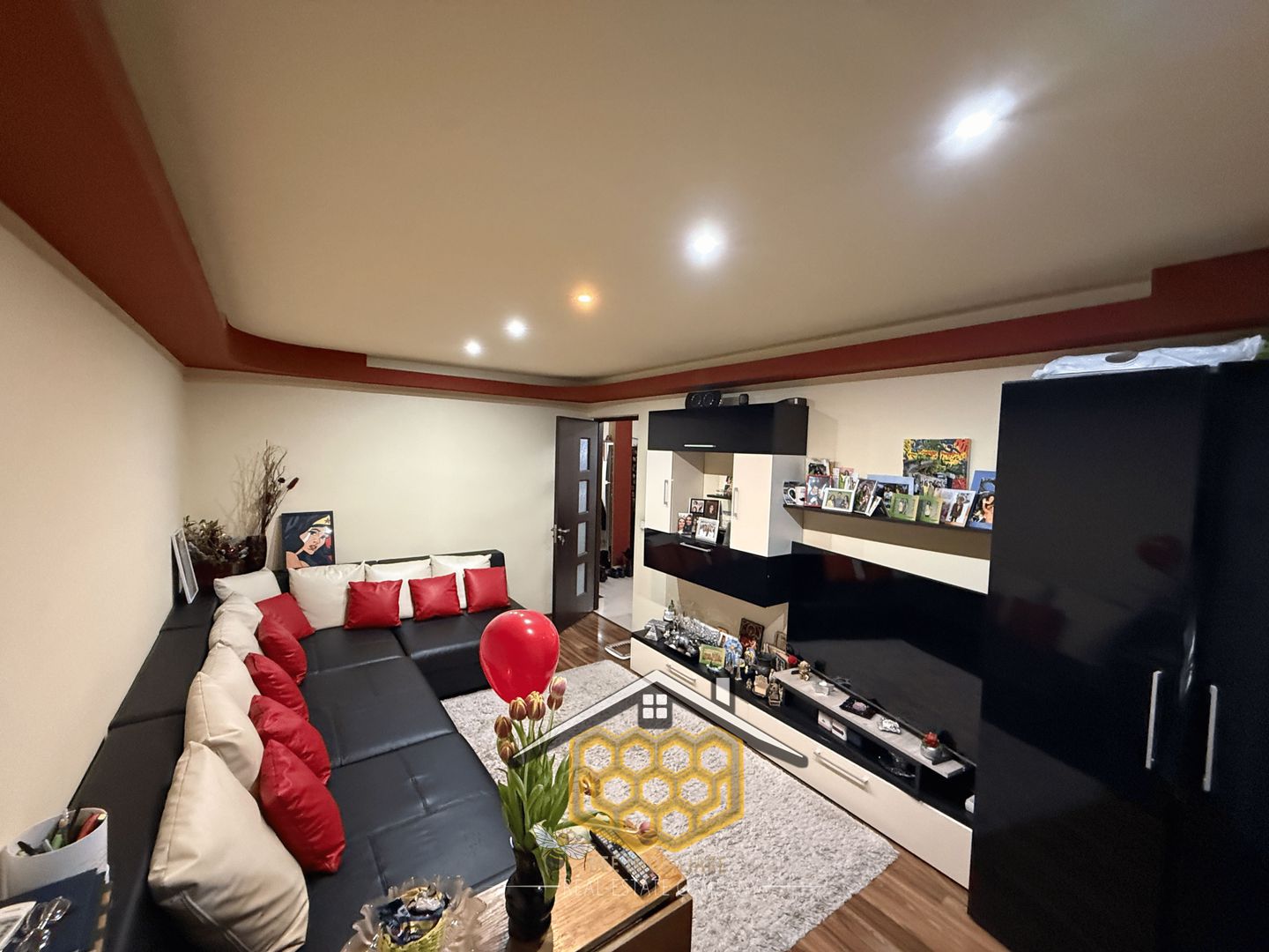 Apartament decomandat 3 camere, 2 balcoane, zona Calea București - Poză 1