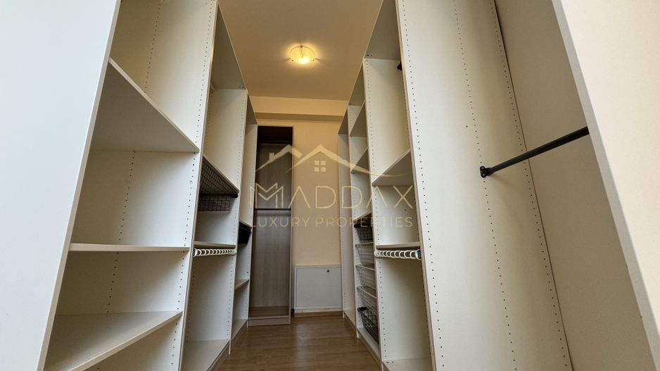 Vila Individuala 7 camere*Piscina*Teren 1000 mp / 8 parcari// Erou Iancu Nicolae - Poză 35