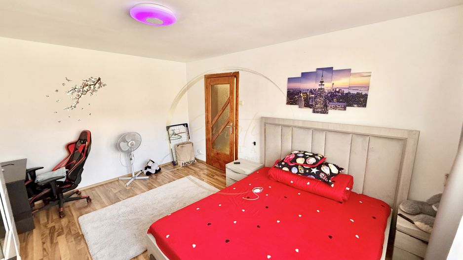 Garsonieră practică și accesibilă în zona Buziașului - Poză 1