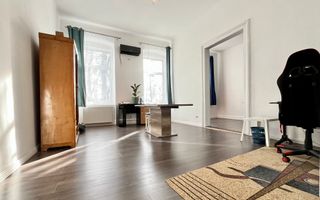 Un apartament care îți oferă orașul la un pas și vedere la Bega - Poză 2