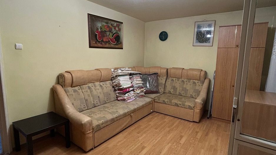 Vand apartament 3 camere Rahova - Poză 1