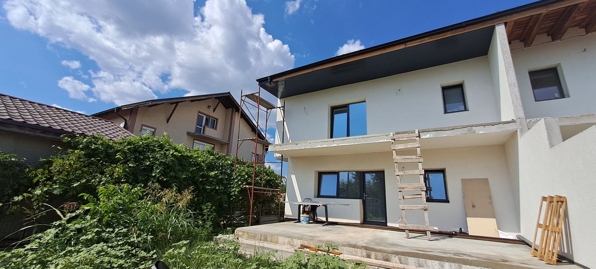 Dragomiresti Deal, casa 4 camere, utilitati individuale, STB la 400 m - Poză 1