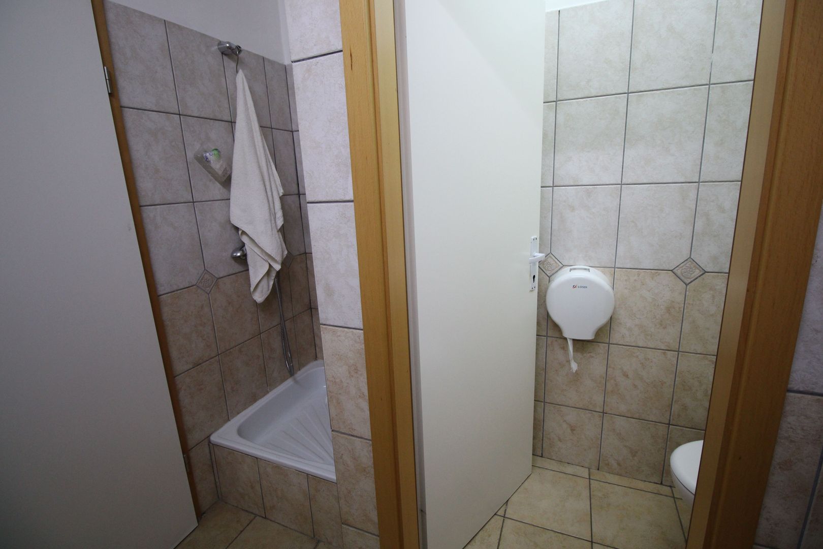 Birou in Unirii - doua camere - Poză 9