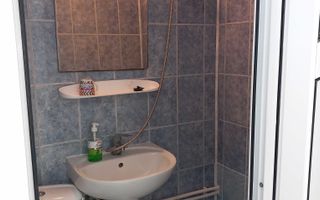 Cameră de cămin în Complexul Dacia, zona Biserica Catolică, Iași - Poză 1