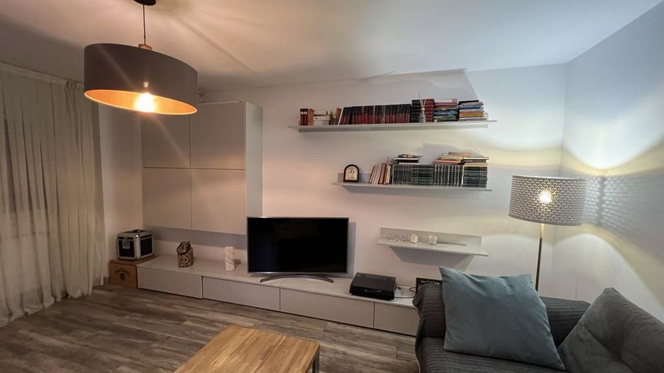 Închiriere Apartament 2 Camere Calea Vitan complet Renovat vis-a-vis Auchan - Poză 2