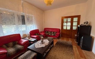 Casa individuala in oras cu teren 1000mp - Poză 4