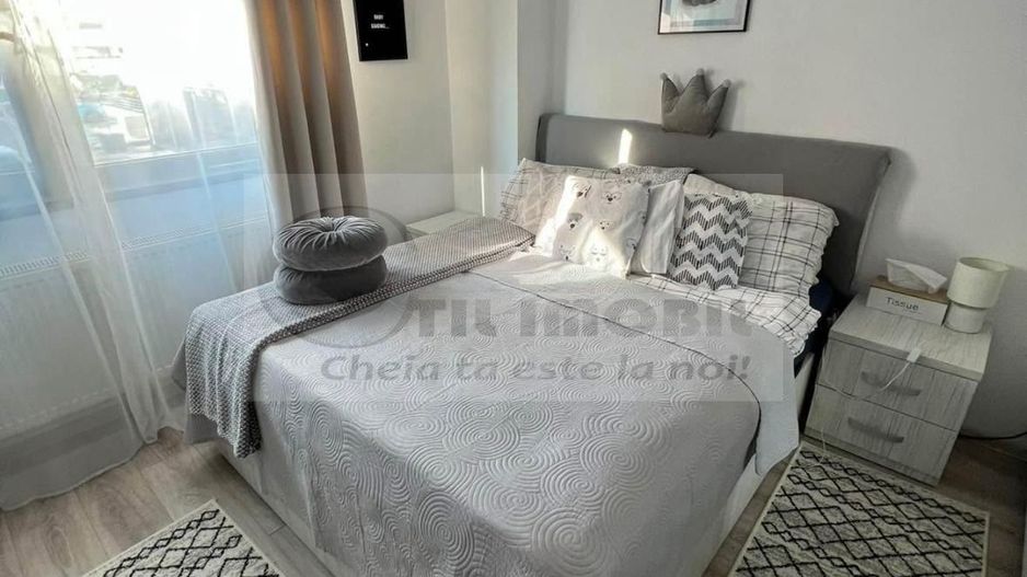 Apartament decomandat cu 2 camere si terasa - Royal Town, Copou - 599€ - Poză 2