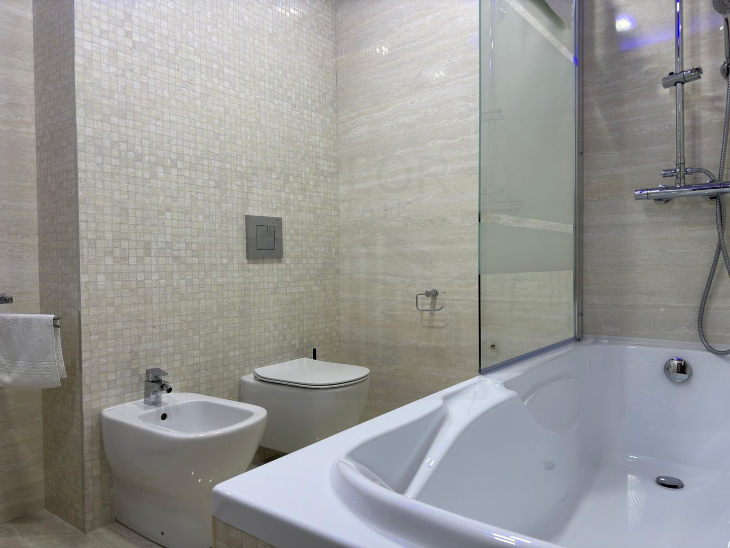 Apartament de Lux 2 Camere | Coresi Brașov | 76 mp | 2 Băi | Parcare - Poză 9