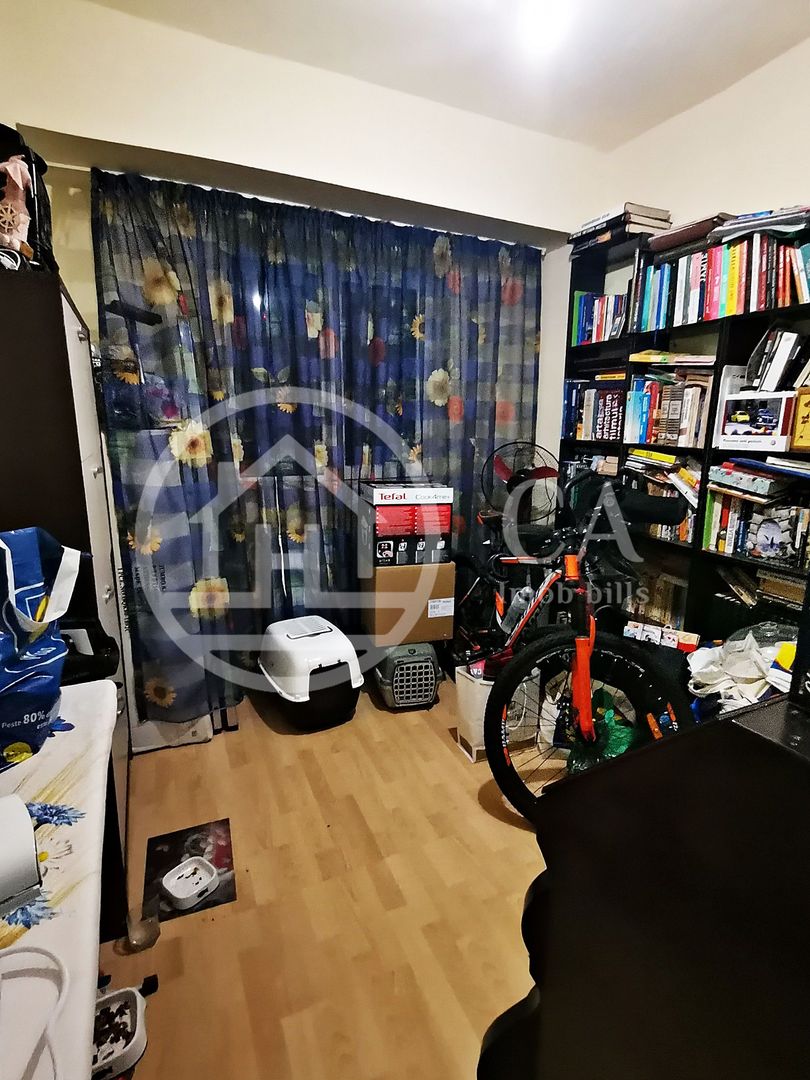 Apartament cu 4 camere de vanzare in Decebal, Oradea - Poză 12