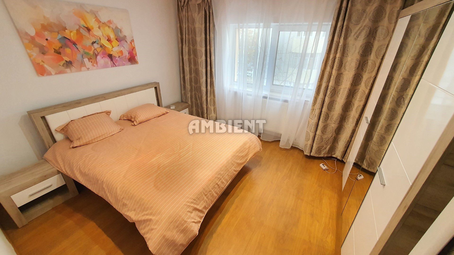 DE ÎNCHIRIAT - Apartament 2 camere, mobilat si utilat, zona TRAIAN; - Poză 3