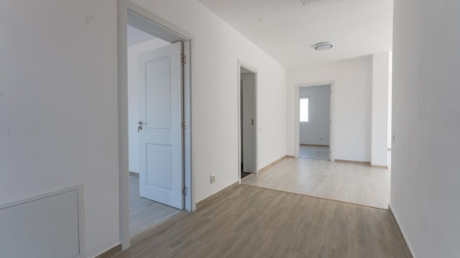 Casa de închiriat în Sânpetru - bucatarie mobilata si utilata - Poză 8