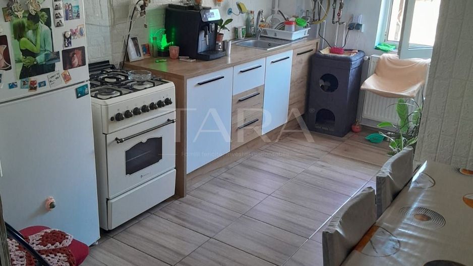 Apartament decomandat, zona centrala Apahida, aproape de Primărie. - Poză 2