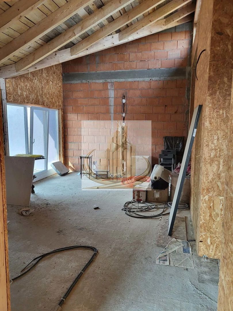 Șag – Duplex P+M, 154 mp utili, 333 mp teren, dublu front stradal - Poză 1