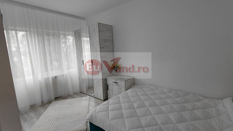 Vanzare - apartament cu 3 camere, Micro 16, renovat, mobilat nou - Poză 10