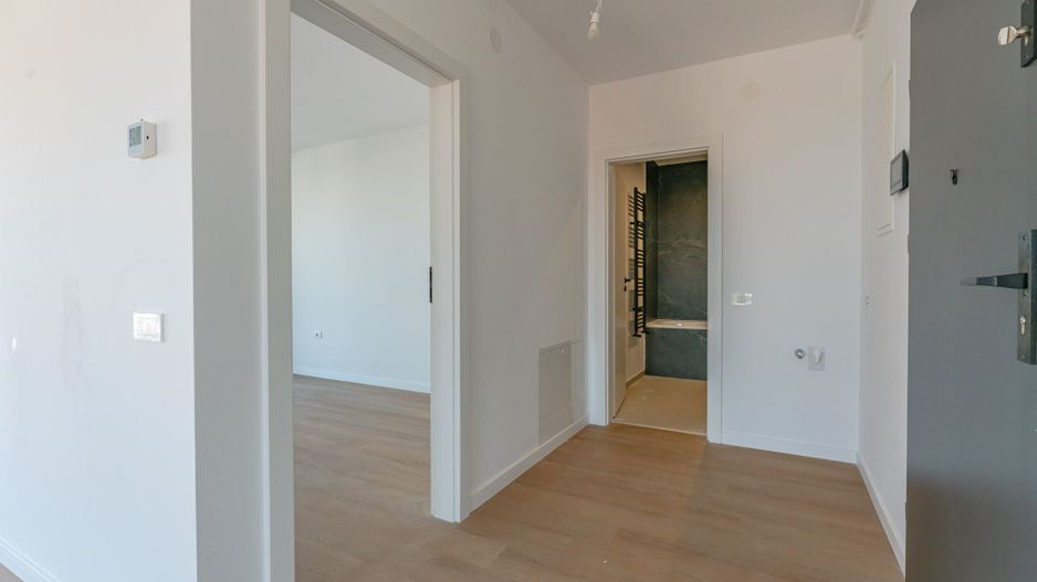 Studio Bartolomeu | 43 mp + Balcon 10 mp | Etaj 5/8 | Sală Polivalentă - Poză 10