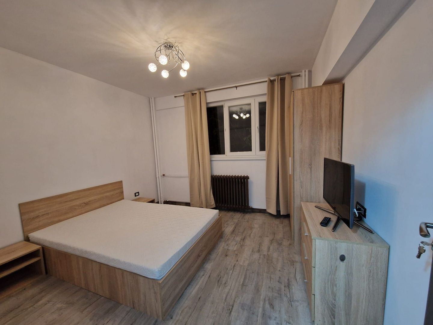 Închiriere Apartament cu 3 camere, mobilat complet, etaj 1, metrou Dristor - Poză 3