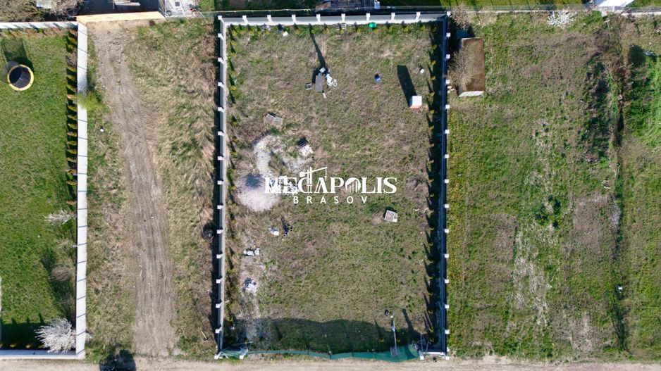 Teren intavilan | Autorizație de construcție + Avize | P + 2E + M - Poză 2