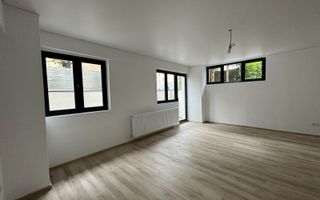 Garsonieră Luminoasa cu Balcon Spațios - Poză 1