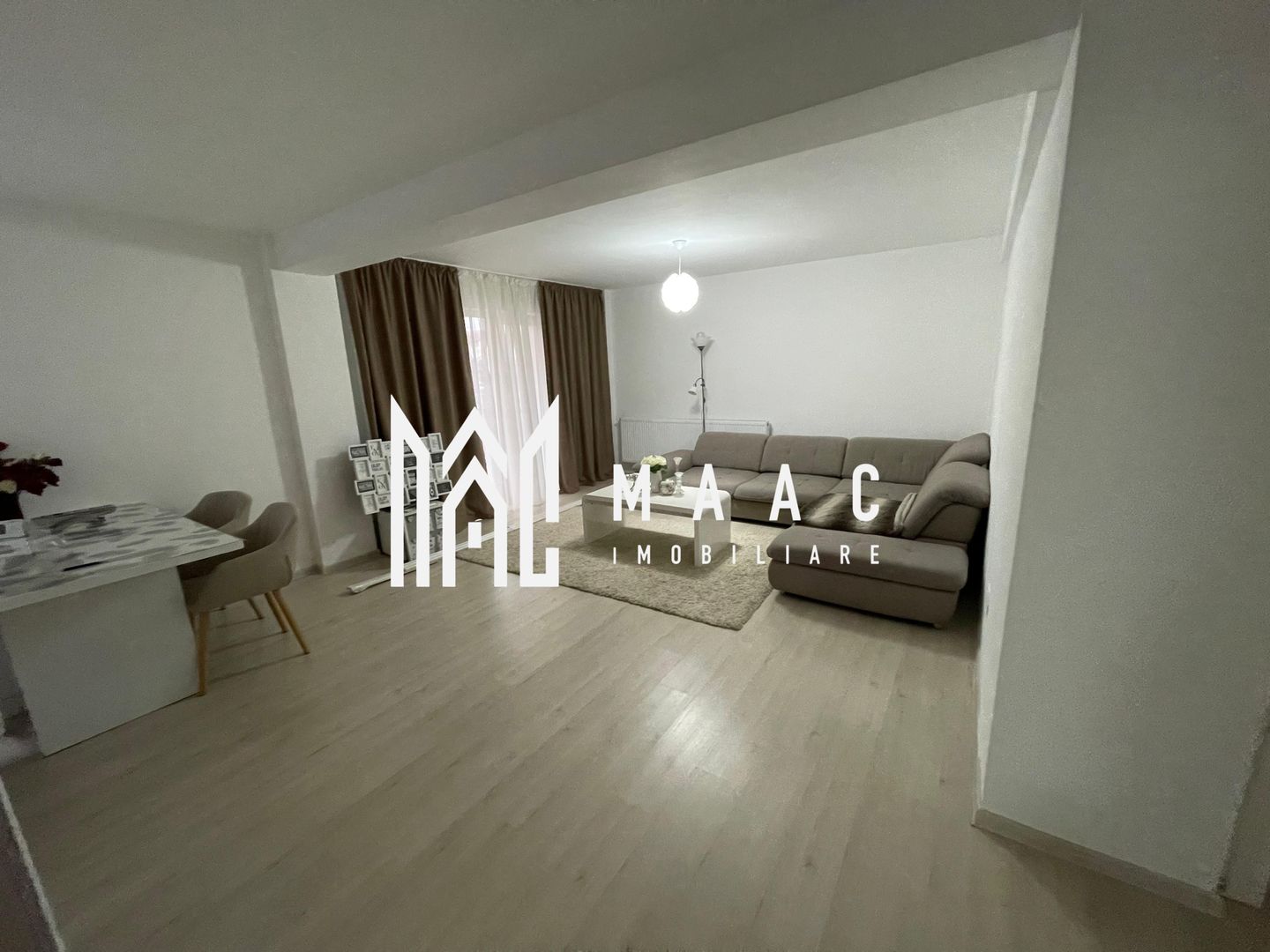 Apartament 3 camere |  Parter | Parcare | Sebes - Poză 1