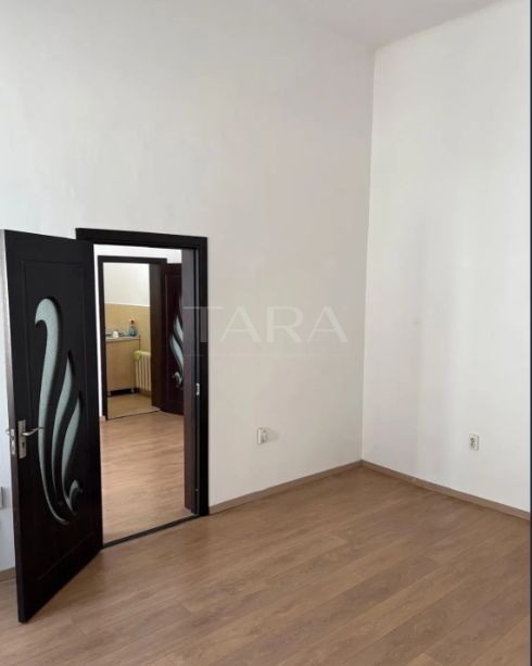 Apartament Versatil în Centru – Ideal Locuință sau Business - Poză 4