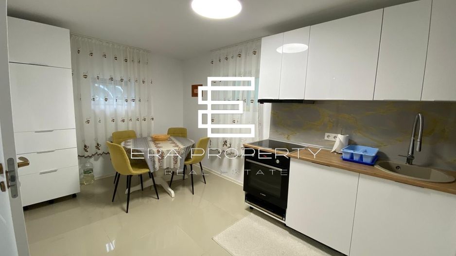 Casă individuală renovată -teren 209 mp- zona Terezian- Sibiu - Poză 2