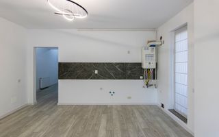 3 CAMERE LA PARTER CU CURTE PROPRIE DE 57MP,  2 BAI, POZITIE PE SUD, COMISION 0% - Poză 3