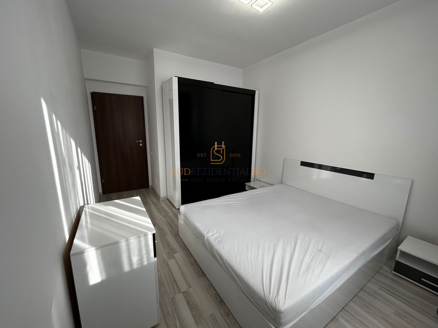 Inchiriere apartament 2 camere, mobilat si utilat, Aparatorii Patriei - Poză 4