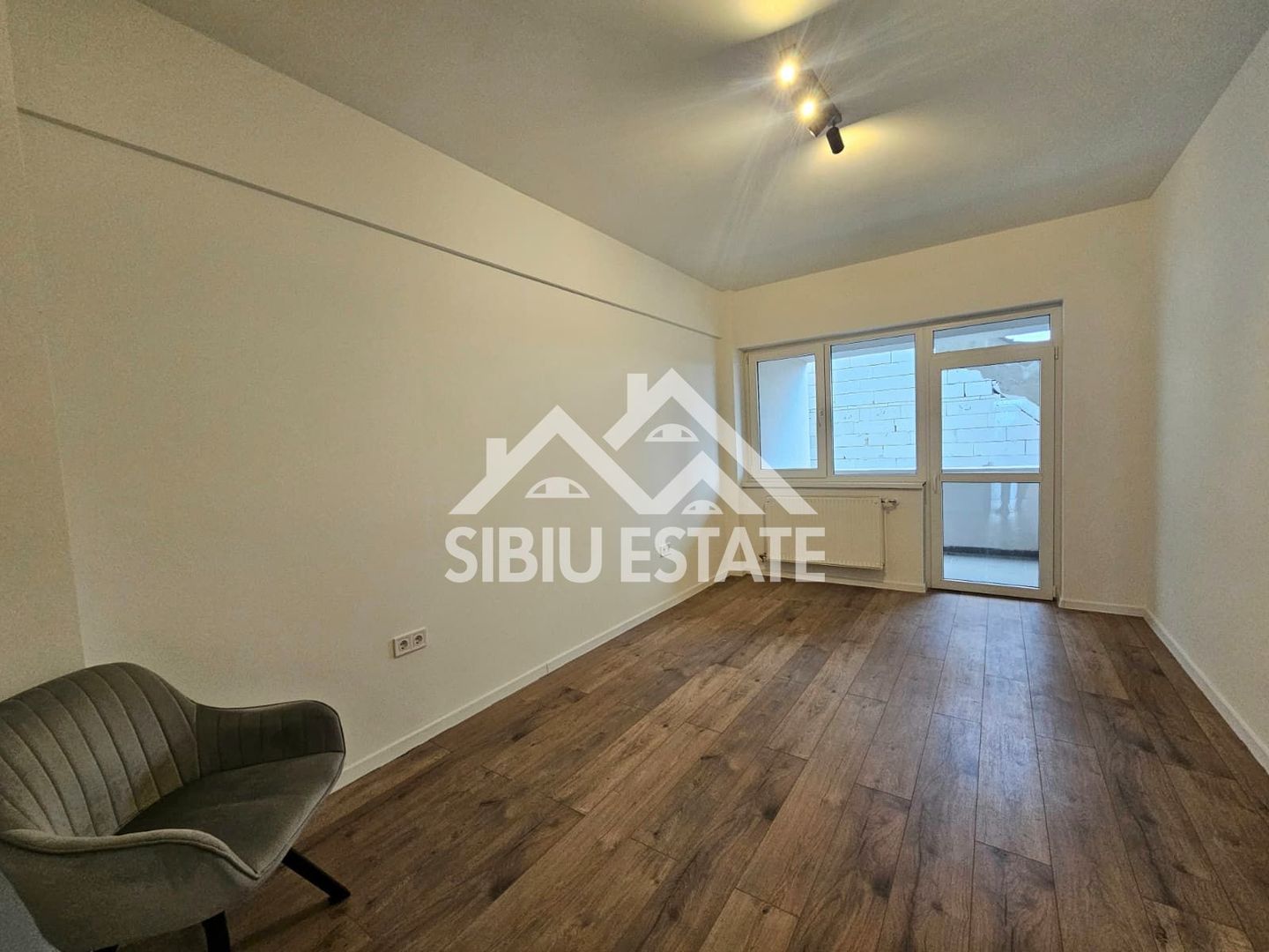 Spatiu birou de inchiriat Sibiu central - Poză 11