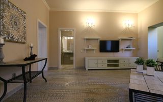 Apartament 4 camere, lux, zona Centrala! - Poză 27