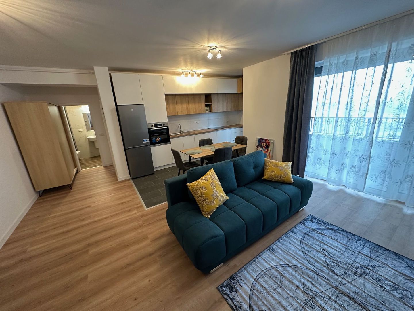 Apartament la prima inchiriere - Poză 1