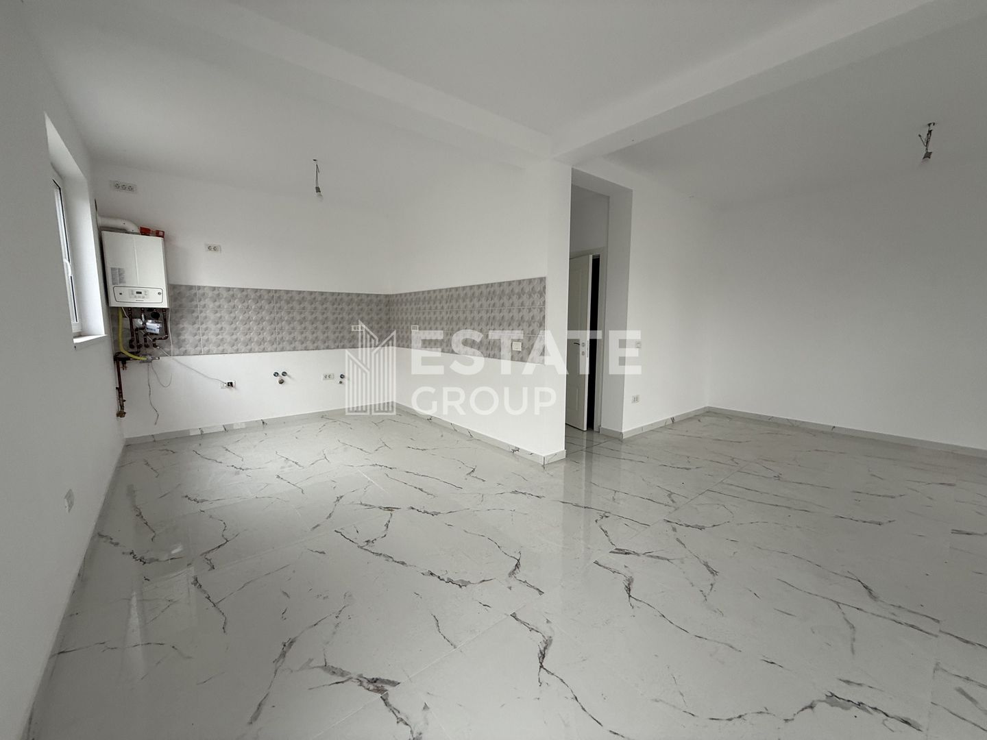 Duplex cu 5 camere in Dumbravita - Poză 2