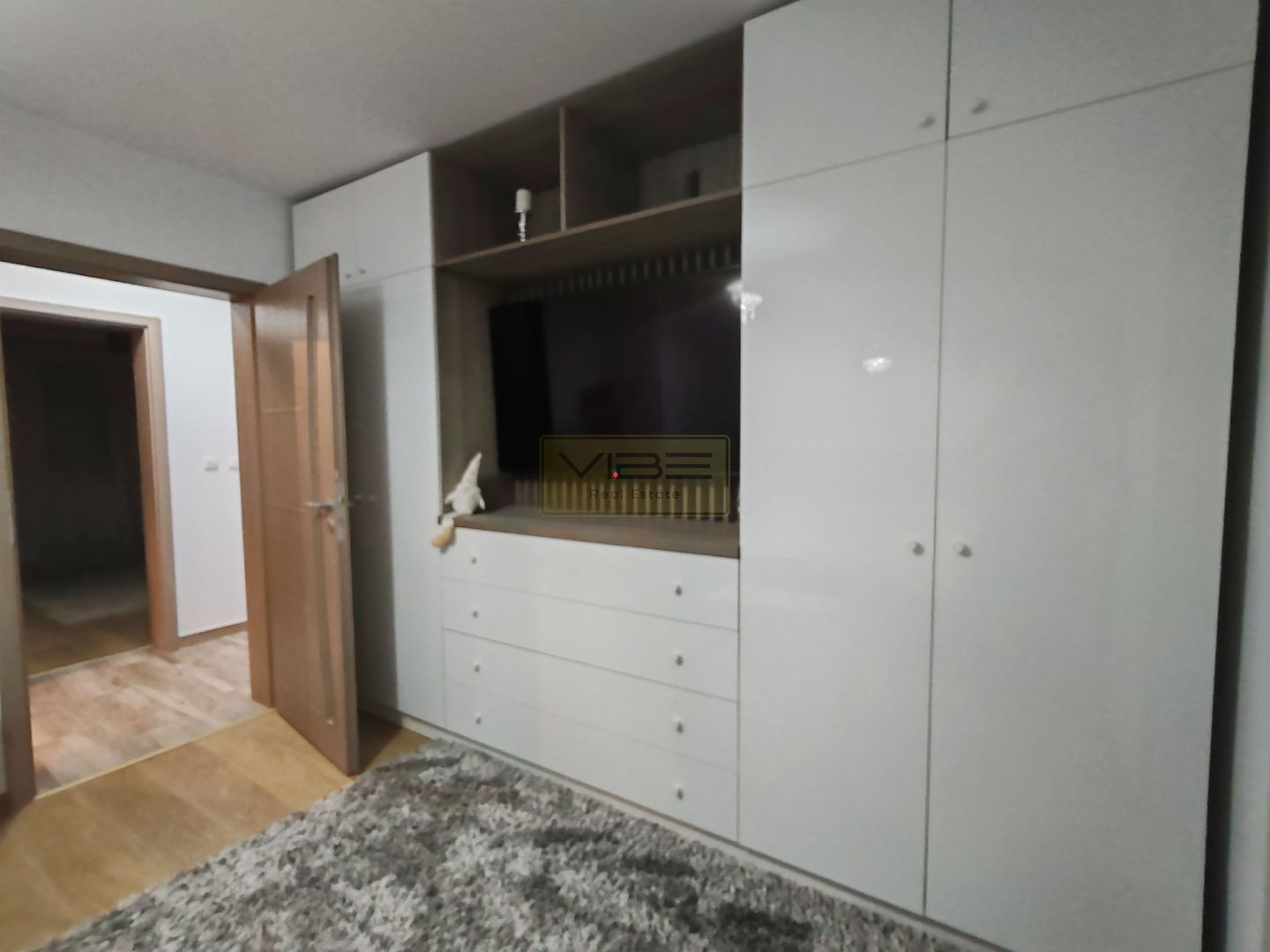Duplex-4 camere - Mobilat Modern-Capăt Cug-Valea Adâncă! - Poză 17
