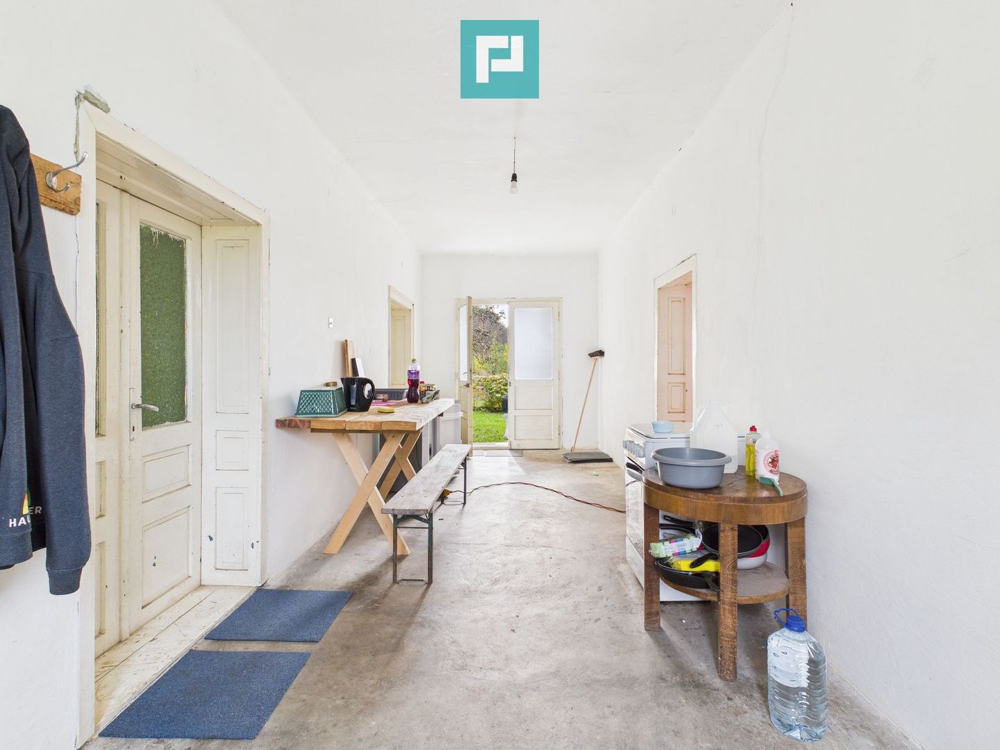 Casă cu teren generos Vărădia de Mureș - Stejar - Poză 16