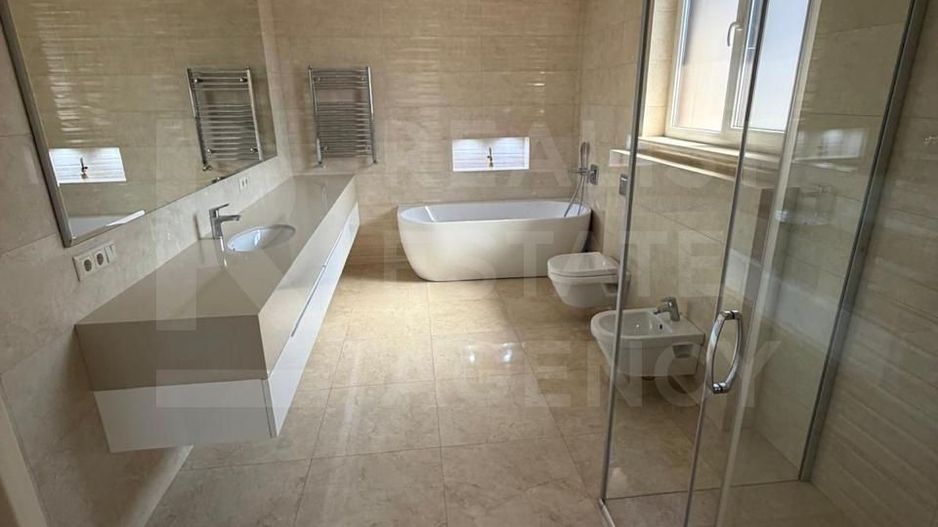 Chirie, casă, 4 camere, str. Cireșilor, Centru - Poză 10
